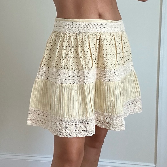 Cotton Eyelet Lace Trim Mini Skirt - Picture 3 of 8